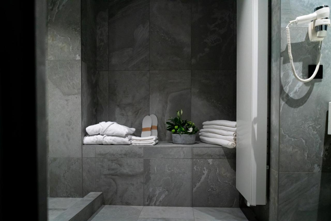 Set Spa Mouscron Exteriör bild